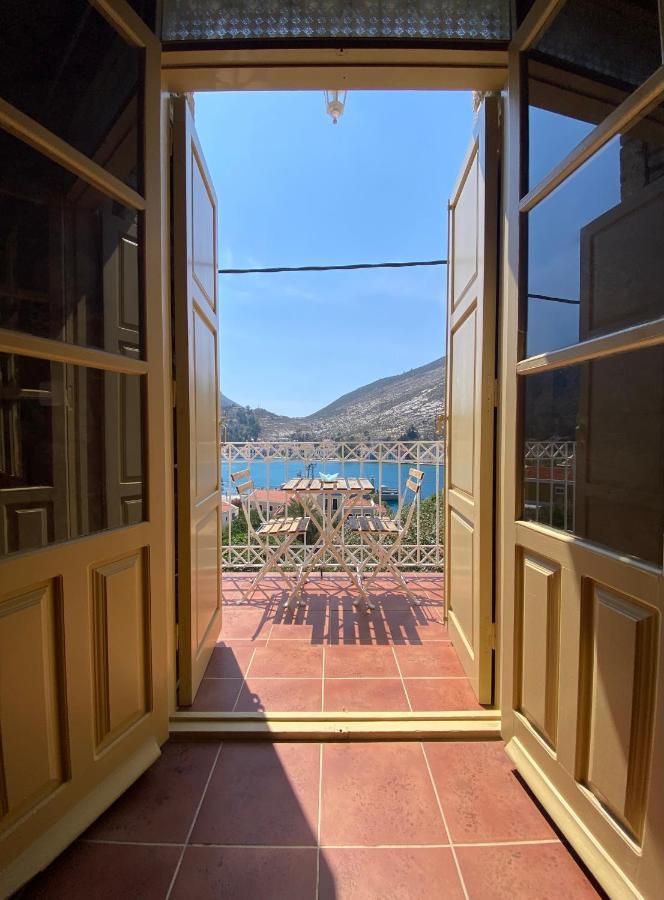 Ferienwohnung To Petrino Meyísti Exterior foto
